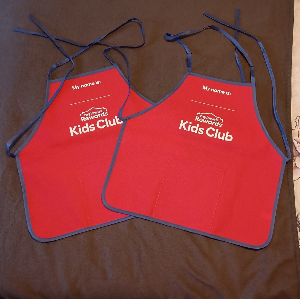 3/$10 🌟 NEW Lowe's Kids Club DIY Kids Workshop Apron  1/2
